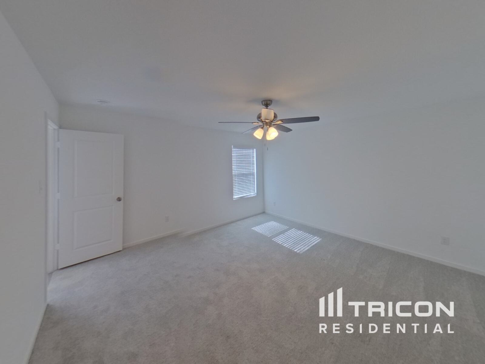Building Photo - 811 Ponderosa Ln