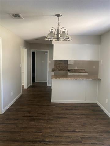 Building Photo - 600 Cactus Ct
