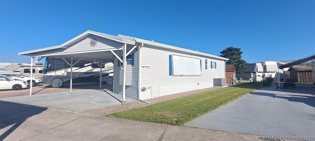 Building Photo - 5362 SE 65th Ave