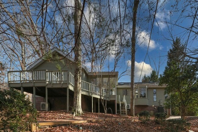 Building Photo - Luxury Kingsmill Treehouse Retreat | 7BR Custom Home with Private Suite