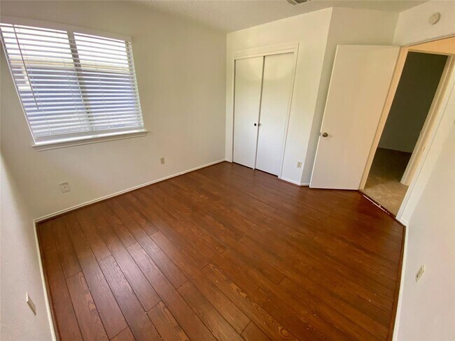 Building Photo - 8607 Cretys Cove