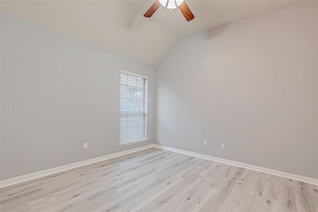 Building Photo - 18306 S Austin Shore Dr