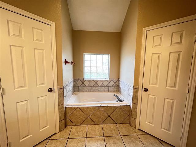 Building Photo - 788 Robin Ct