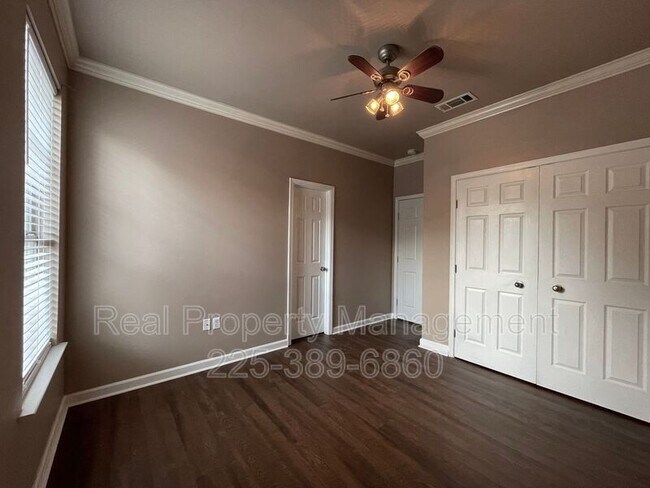 Building Photo - 30092 Irene Kennard Ave