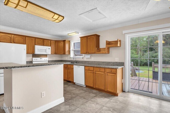Building Photo - 3075 McCall St SW