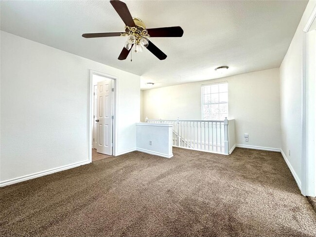 Building Photo - 3024 E 12th St