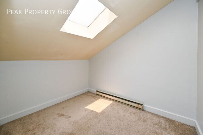 Building Photo - 2431 Ohio Ave