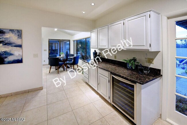 Building Photo - 1200 E Paseo Pavon
