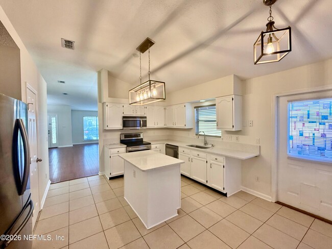 Building Photo - 8796 Chambore Dr