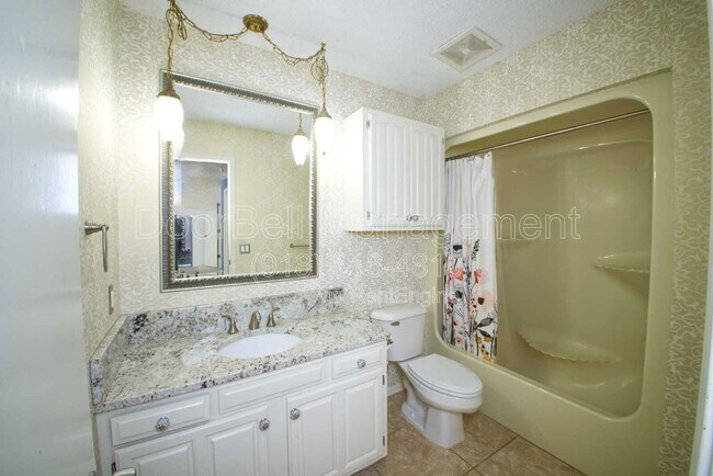 Building Photo - 3302 E 83rd Pl