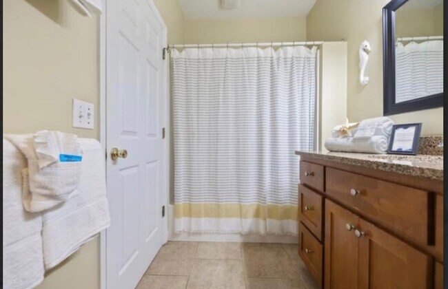 Building Photo - 76 Gulf View Dr