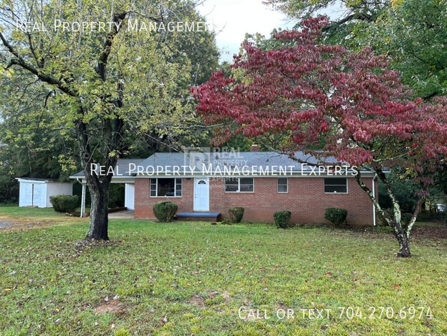 Primary Photo - 1396 Shinnville Rd