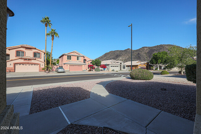 Building Photo - 5239 W Tonopah Dr