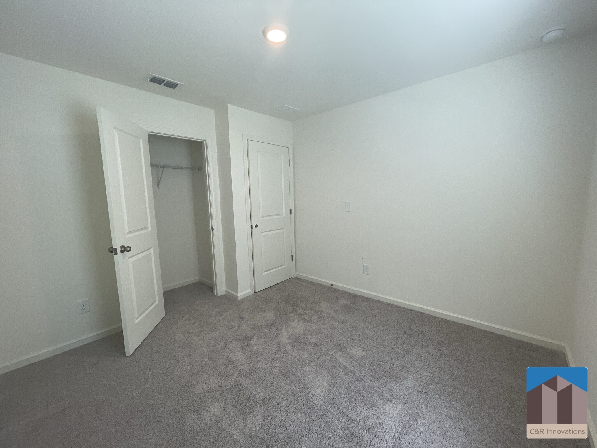 Building Photo - 3529 Condor Ct SW