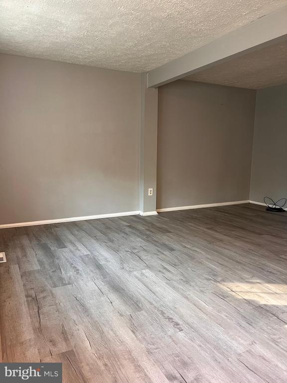 Building Photo - 8104 Willowdale Ct