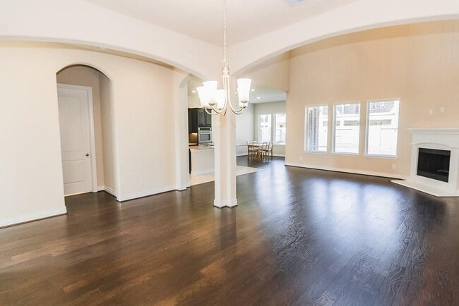 Building Photo - 25618 Fleming Lodge Ln
