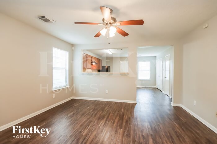 Building Photo - 3526 Fuller Bluff Dr