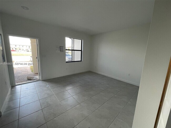 Building Photo - 24641 SW 117 Path