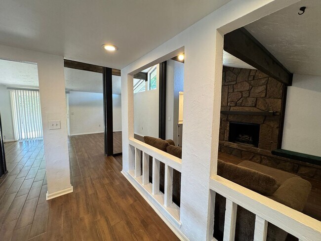 Building Photo - Charming and spacious with thoughtful updates! This 3 bed 2 bath feels new and trendy, schedule y...