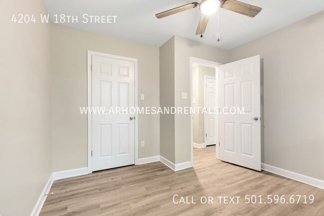 Building Photo - 4204 W 18th St