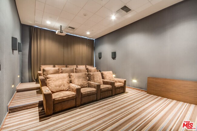 Building Photo - 801 S Grand Ave