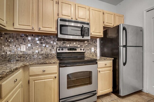Building Photo - 8915 Legacy Ct