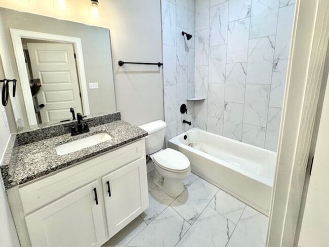 Building Photo - Now Leasing a 5-Bedroom 3 Bath Home In Cordova off of Houston Levee and Walnut Grove