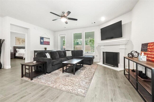 Building Photo - 7315 Honey Creek Ln