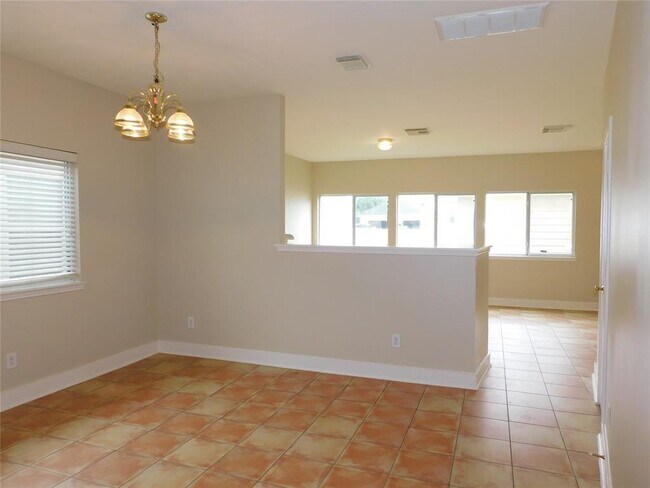 Building Photo - 6143 Settlers Lake Cir W