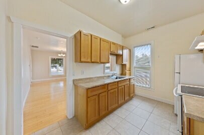 Building Photo - Charming & Updated Home with Garage