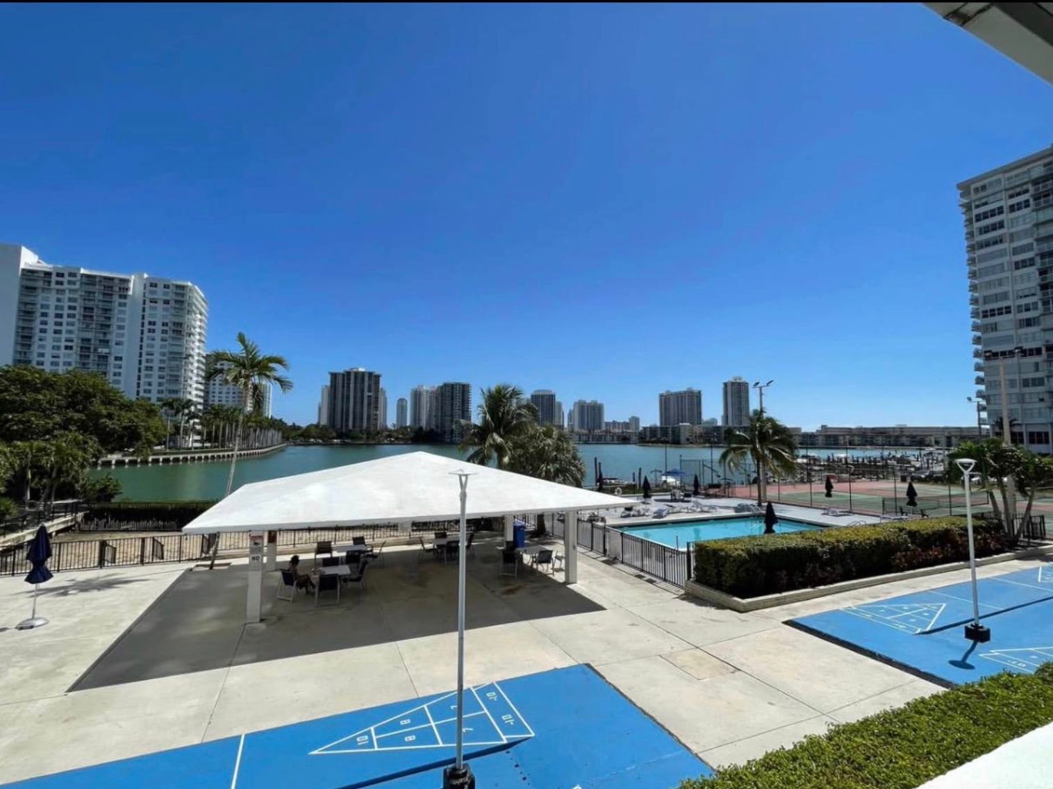 Building Photo - 2780 NE 183rd St