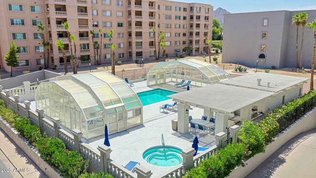 Building Photo - 7920 E Camelback Rd