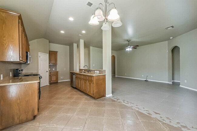 Building Photo - 15838 Mossy Shores Ct