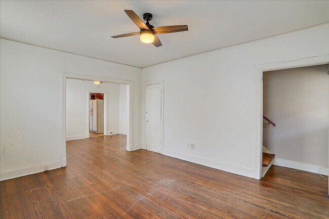 Building Photo - 1608/10 Saint Mary Street