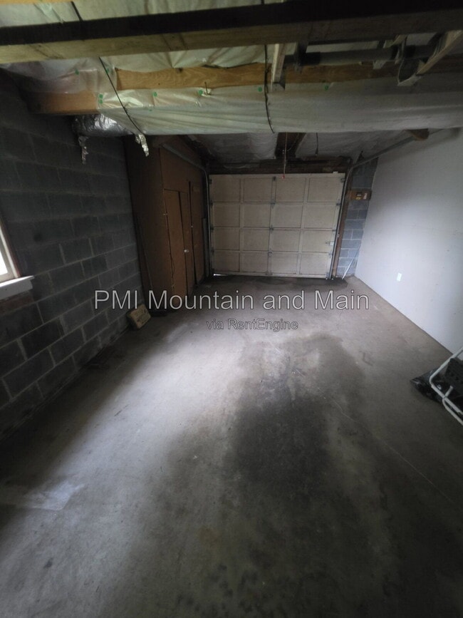 Building Photo - 4 Erwin Dr