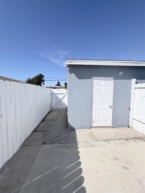 Building Photo - 9263 Earl St