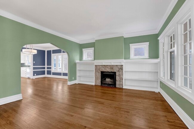 Building Photo - 636 S Euclid Ave