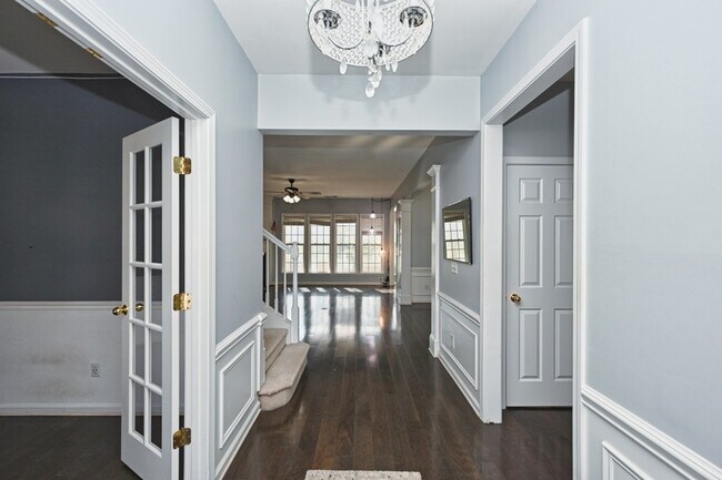 Building Photo - 1527 Gesshe Ct