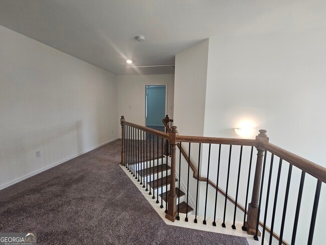 Building Photo - 16 Saint Georges Pl