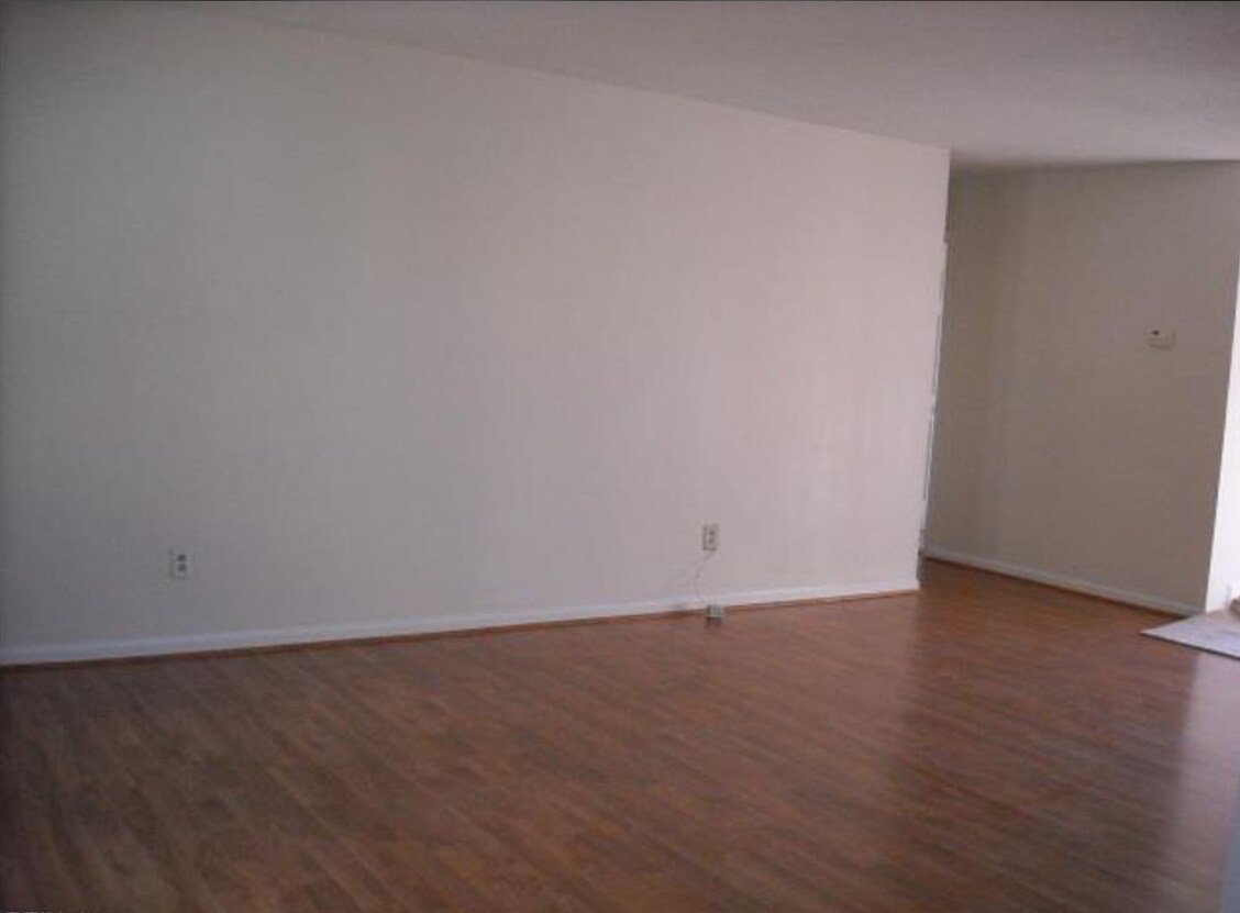 Building Photo - 3792 Ridgeview Ct