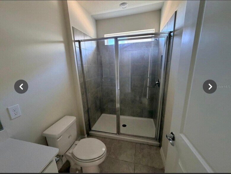 Building Photo - 3845 Blue Vale Dr