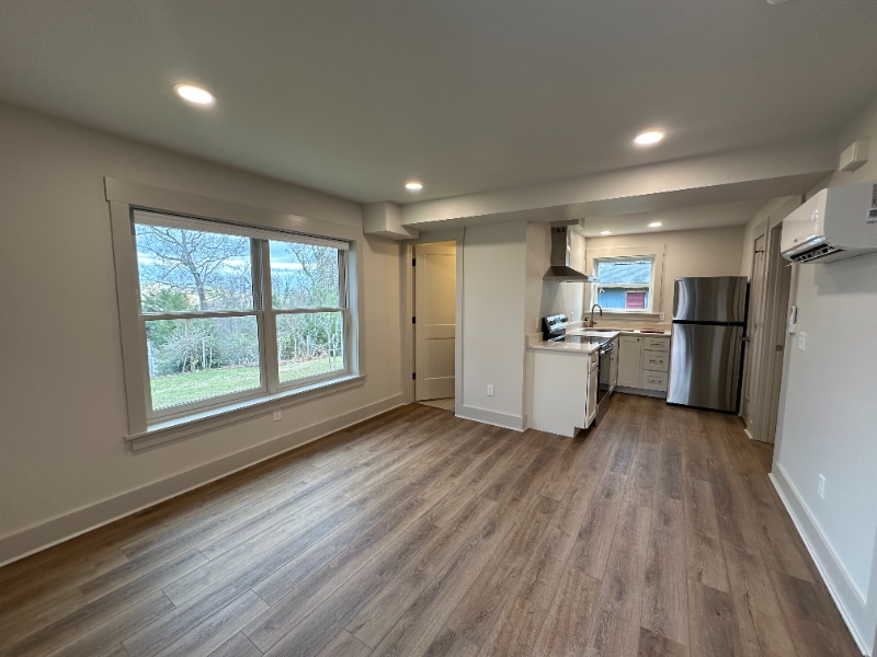 Building Photo - 3115 Rockmeade Dr