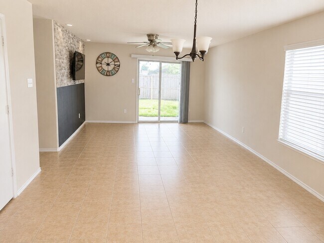 Building Photo - 1518 Perennial Ln
