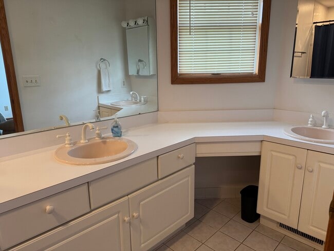 Building Photo - 11754 Pebble Beach Dr