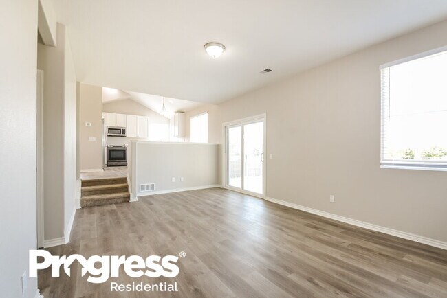 Building Photo - 12961 Leesburg Rd