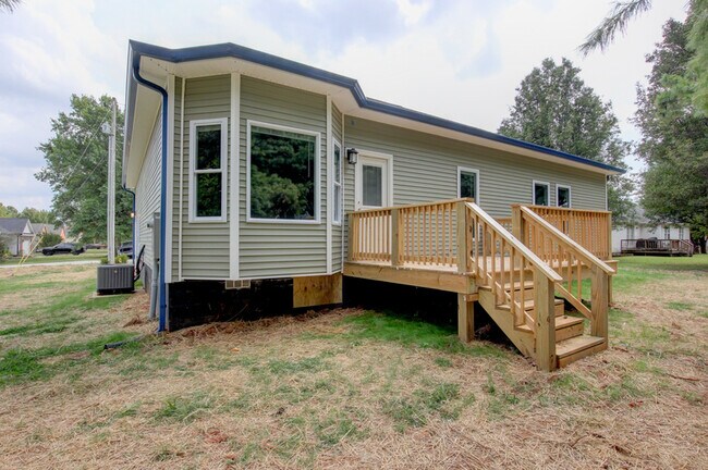 Building Photo - 114 Ted's Trail