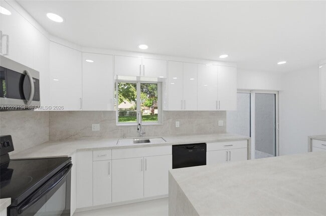 Building Photo - 22384 Thousand Pines Ln