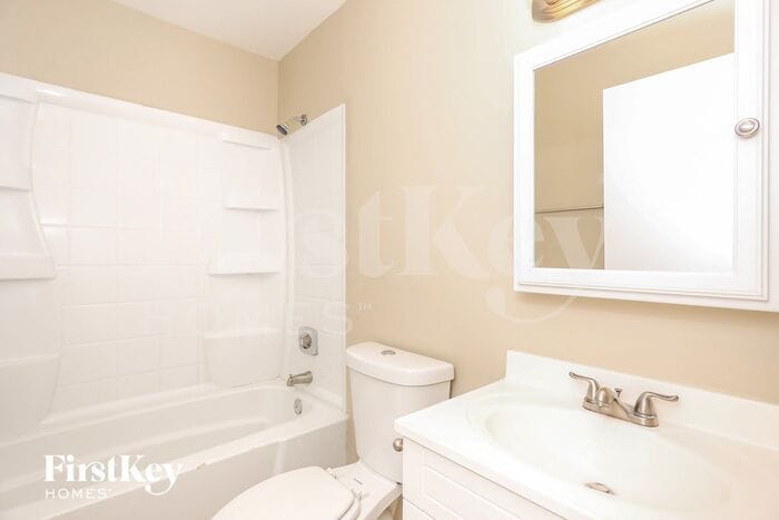 Building Photo - 8666 SW 14th St