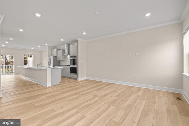 Building Photo - 502 Downswing Rd