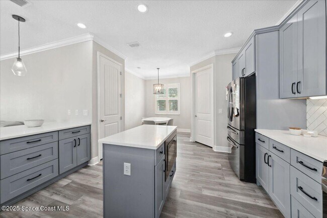 Building Photo - 1155 Shiloh Dr